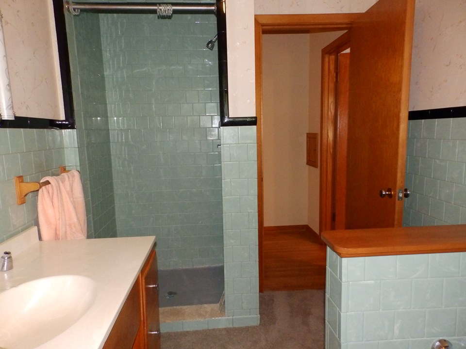 main floor bath
