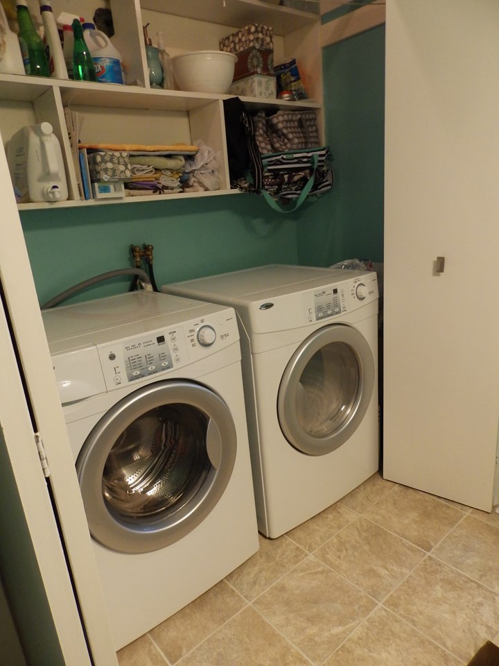 laundry area in main floor bath