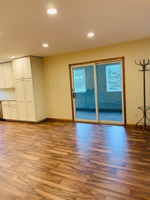 dining area looking into three season room