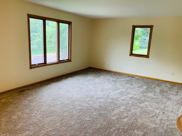 living room w/ new carpet