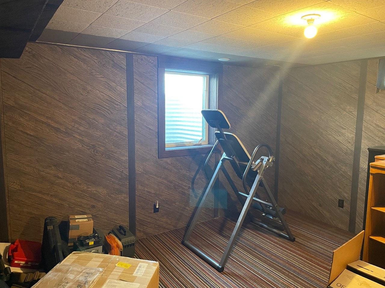 3rd bedroom lower level or office space/storage