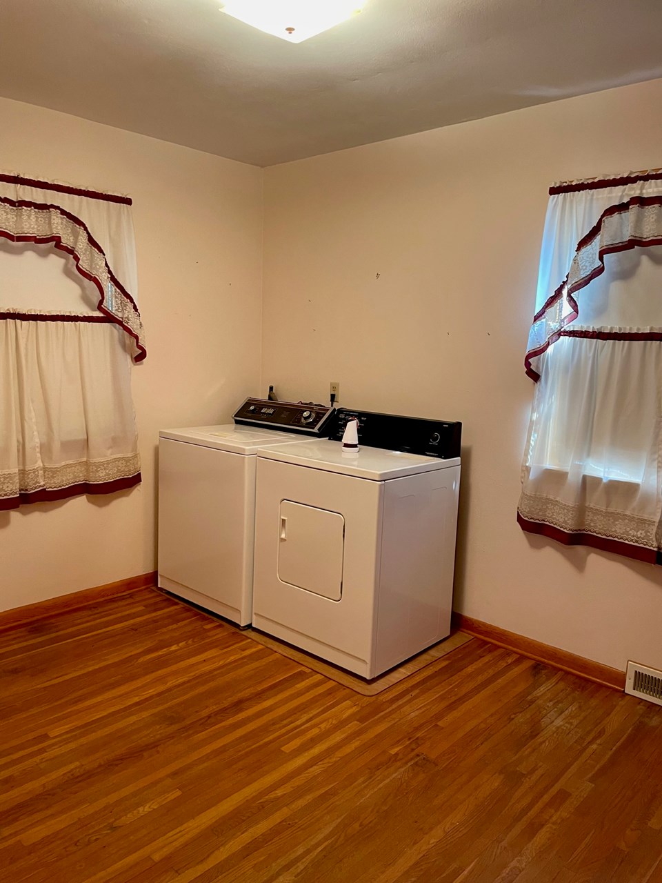 bedroom 3 of 3 now with laundry on main floor
