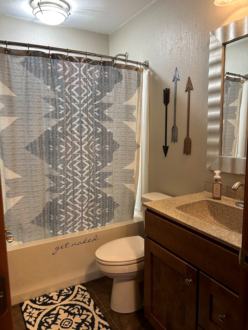 upstairs full bathroom