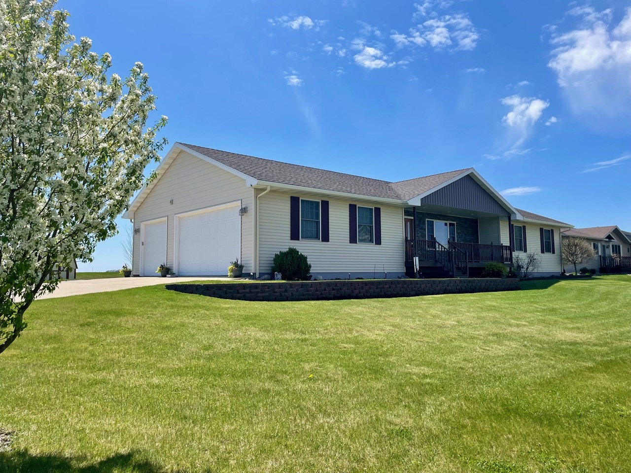 beautiful 5 bedroom home on a corner lot in an well established neighborhood
