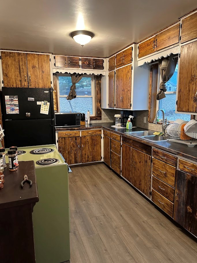 kitchen - appliances stay