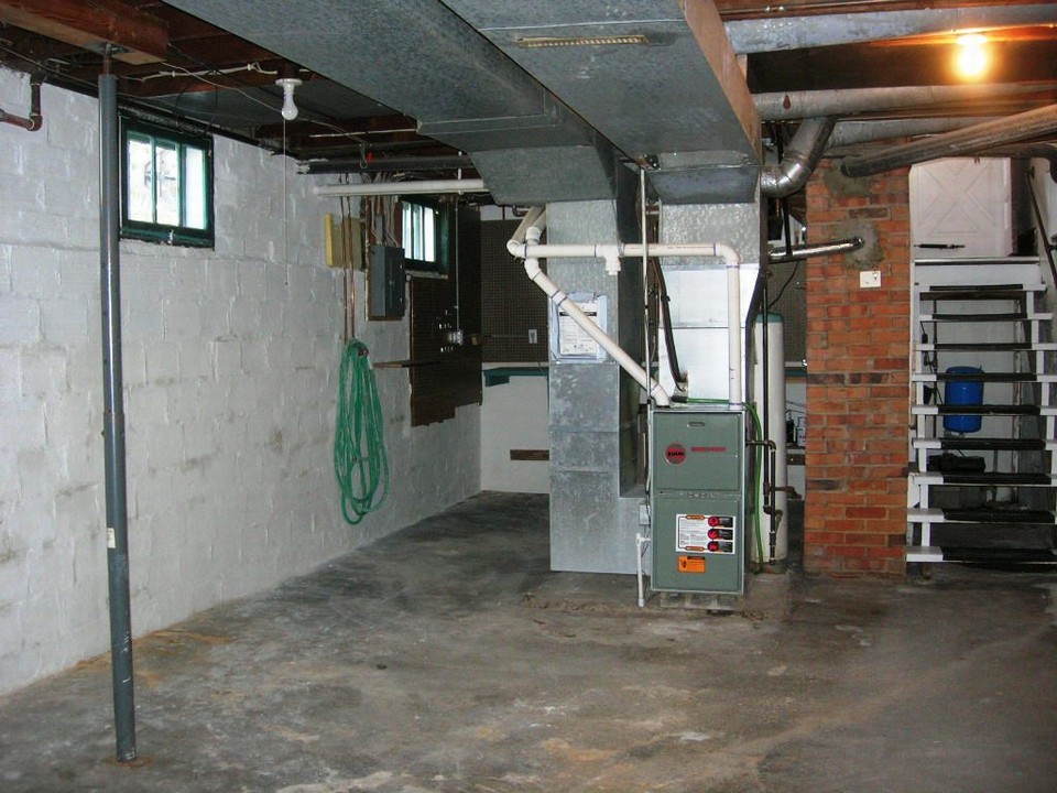 open basement with utilities area
