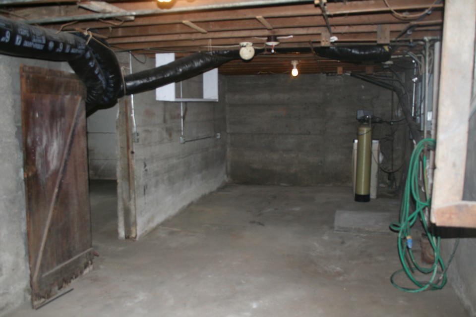 unfinshed basement