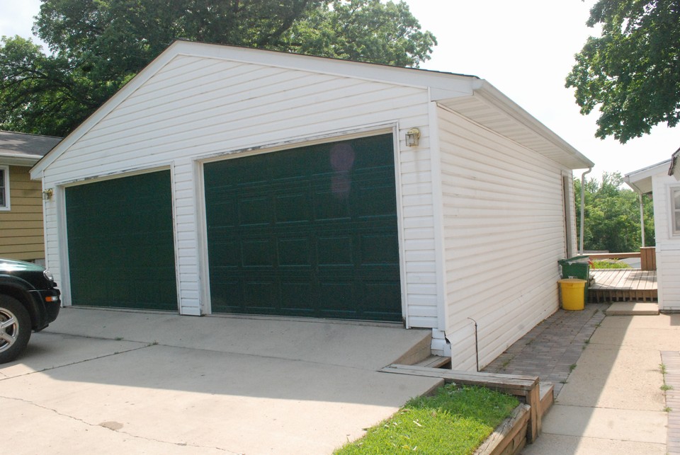 garage/deck