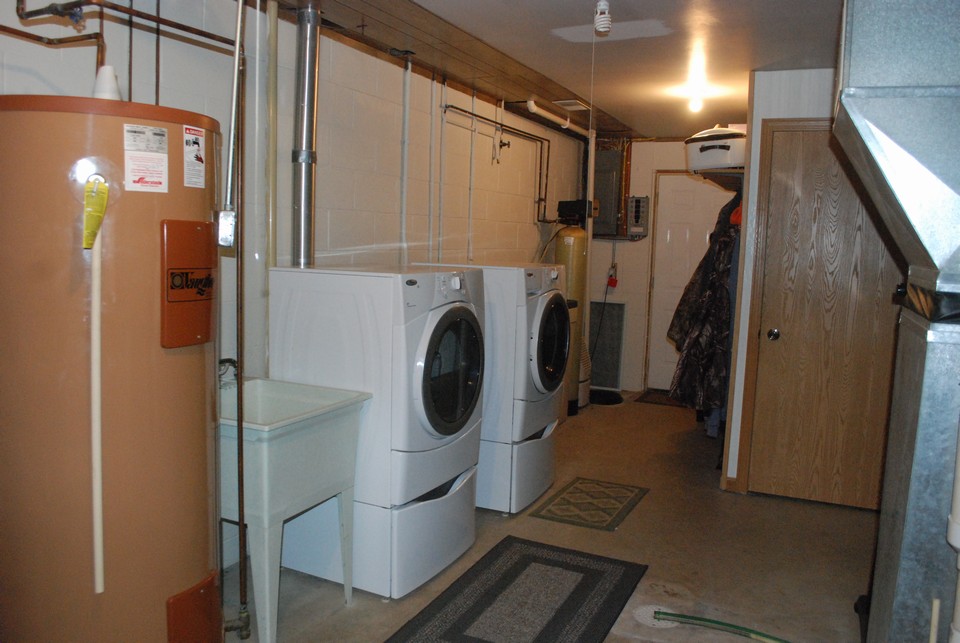 utility/laundry & storage room