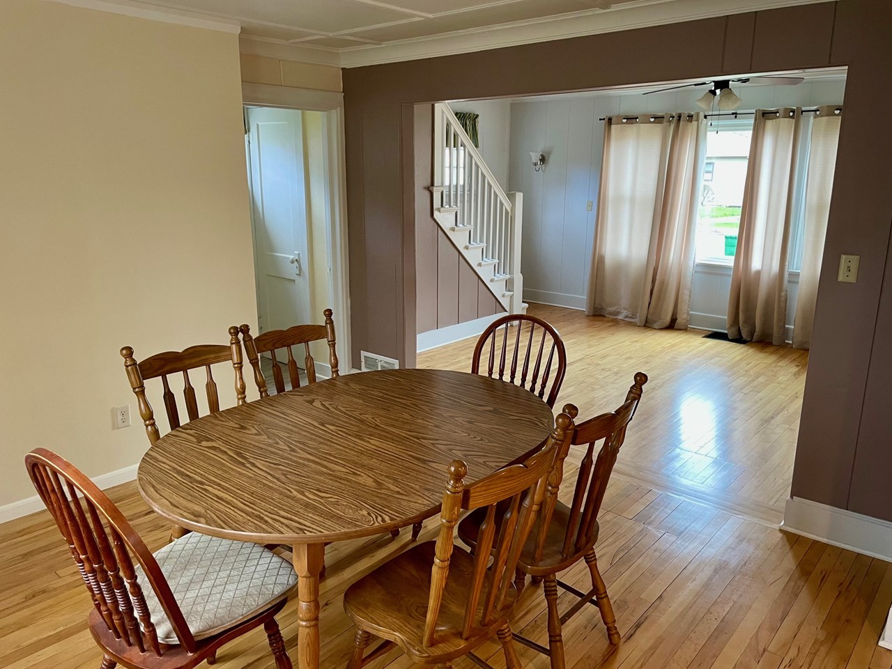 dining area looking to living room