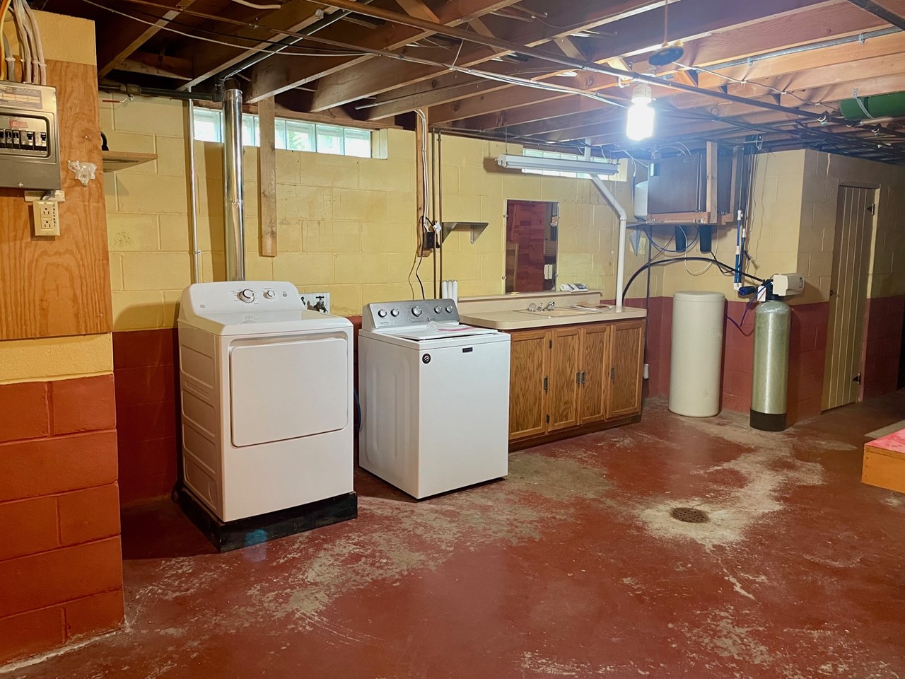 laundry area lower level and utilities