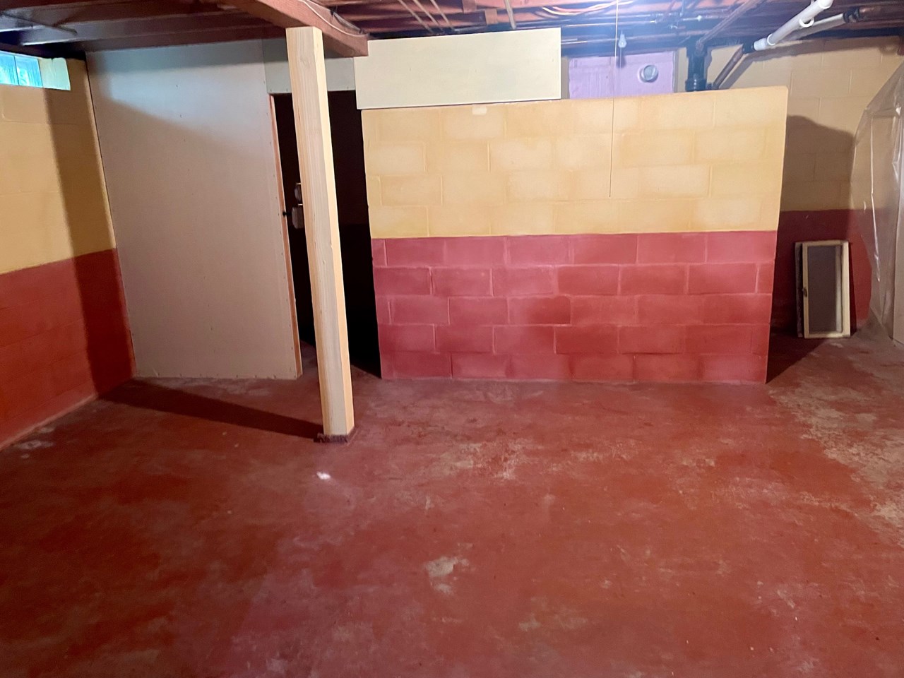 1/2 bath and more storage