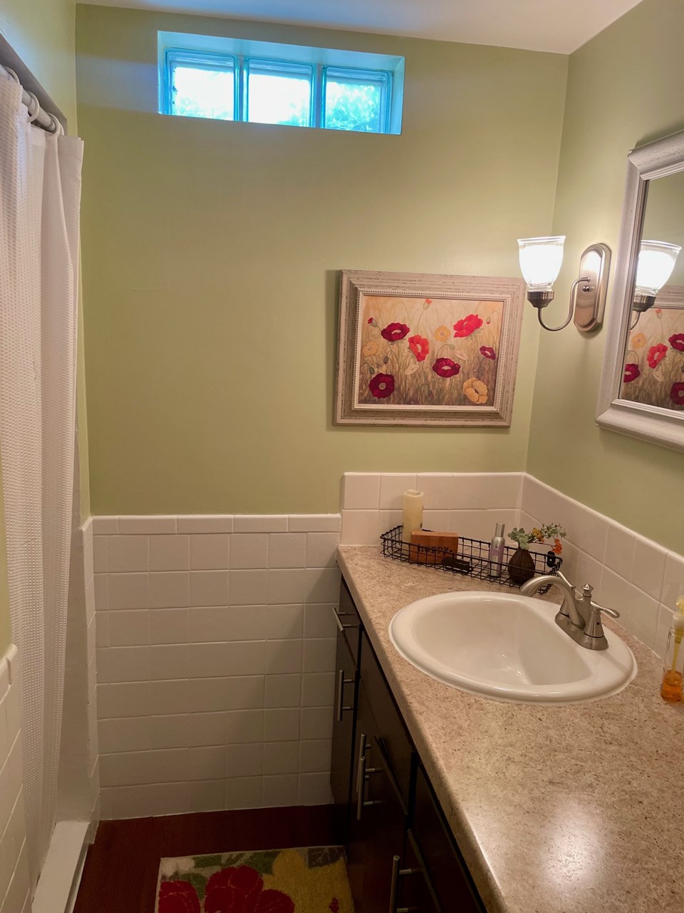lower level 3/4 bath