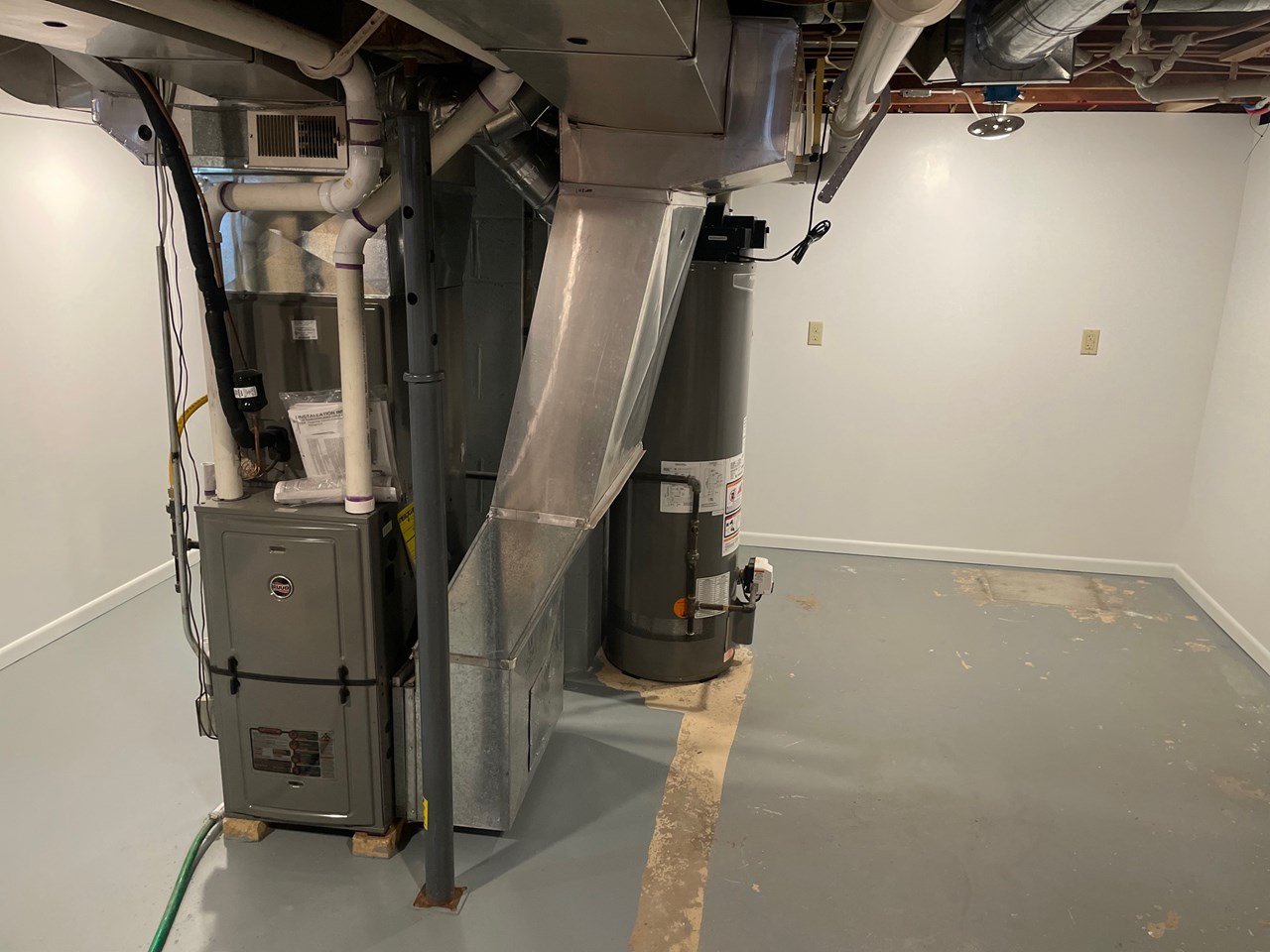 utility/storage, plus laundry option