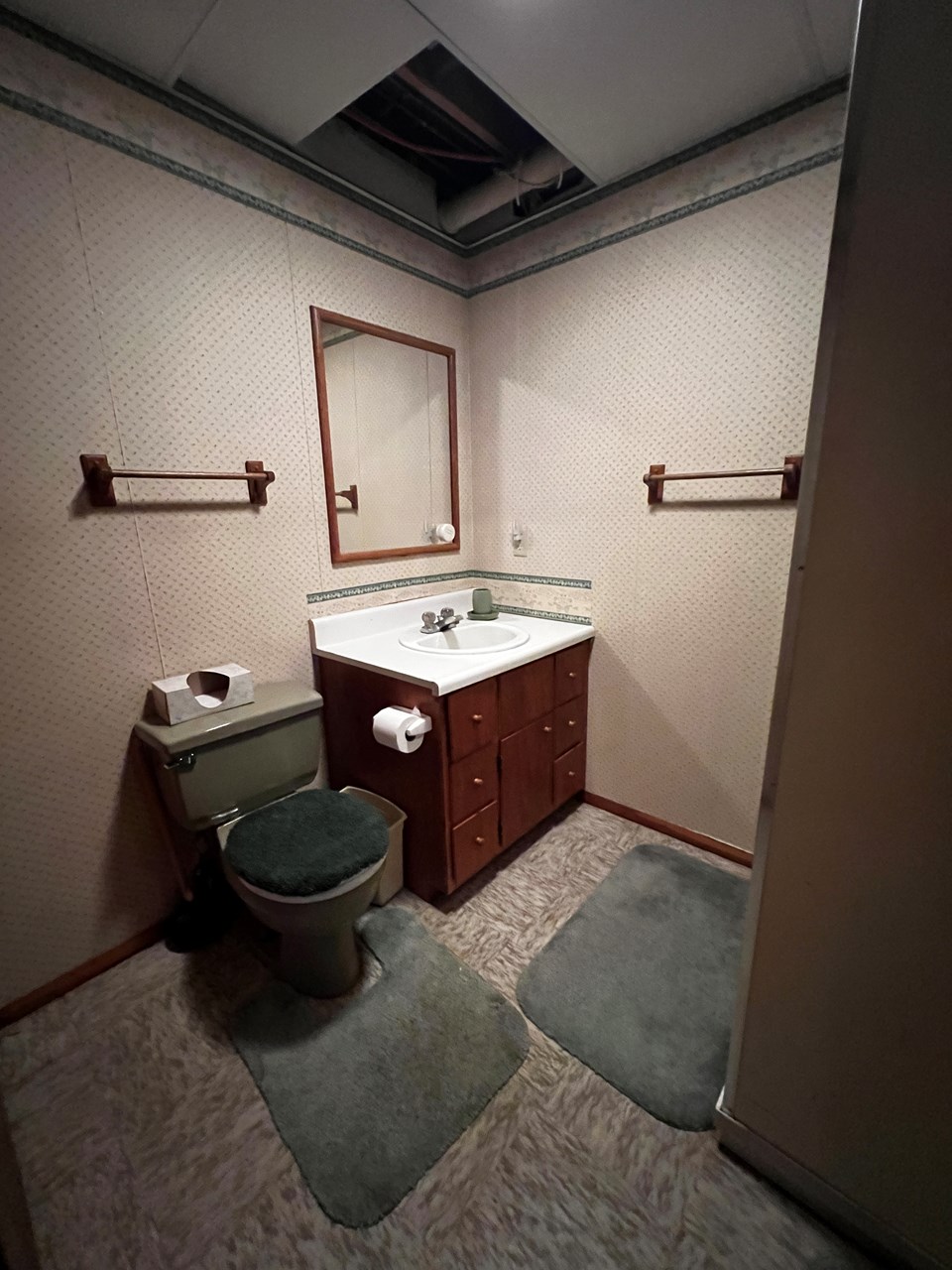 3/4 bath lower level