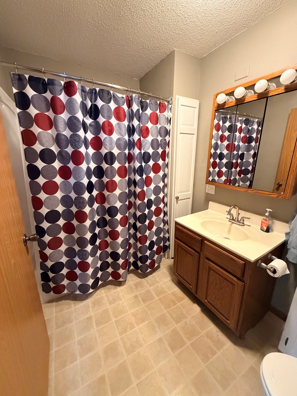 full bathroom