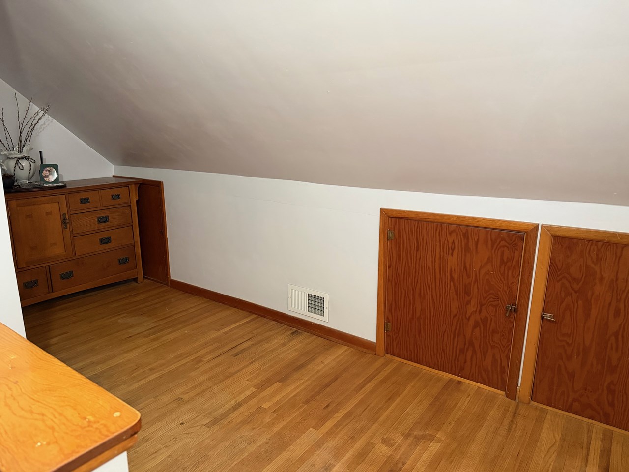 open landing upstairs with lots of storage