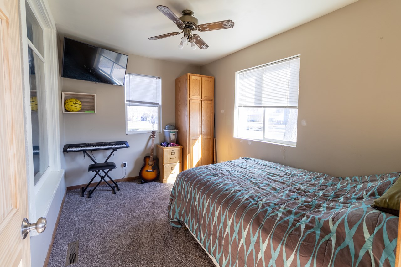 bedroom/office on main level