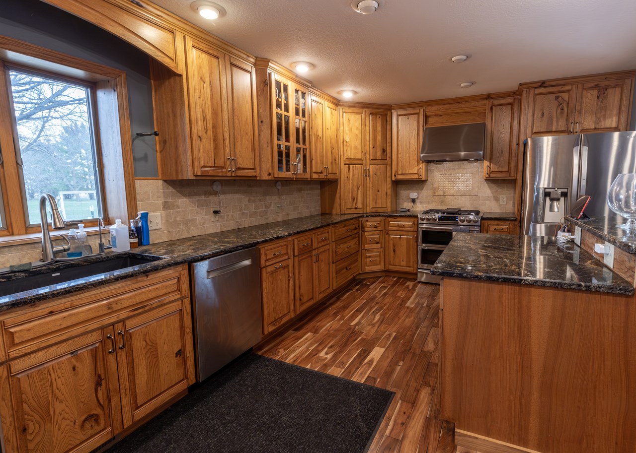 custom dakota cabinetry