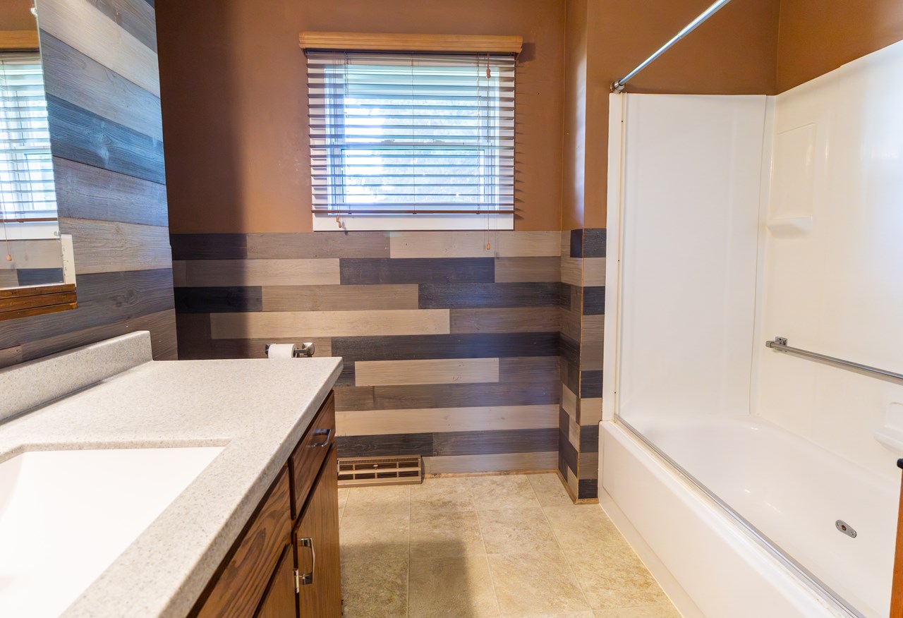 full bathroom upstairs